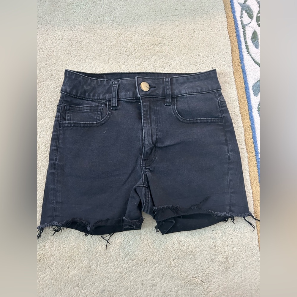 American Eagle Women's Black Raw Hem Distressed Super Super Stretch Sz 2 Shorts